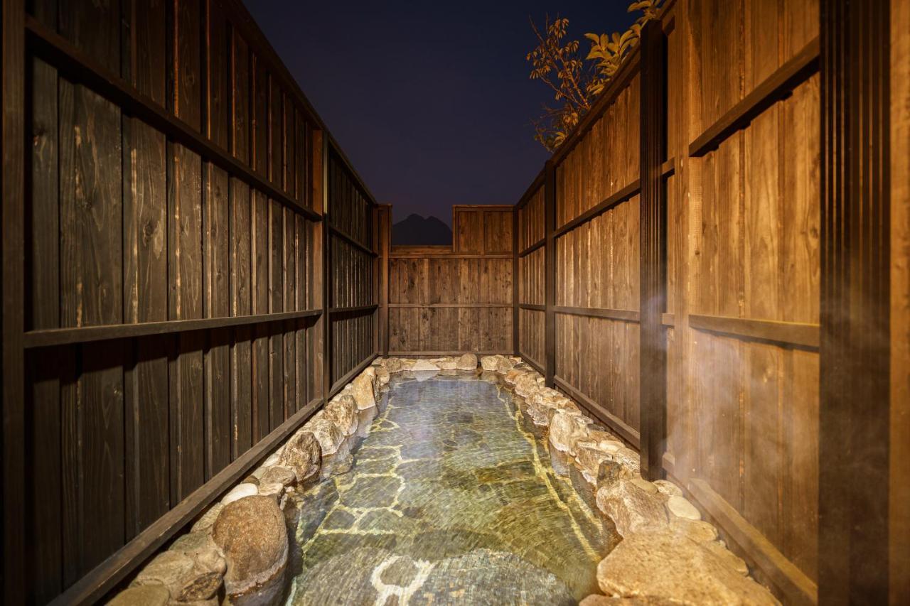 Yufu-No-Yu Shiki Iyashi Villa Екстериор снимка
